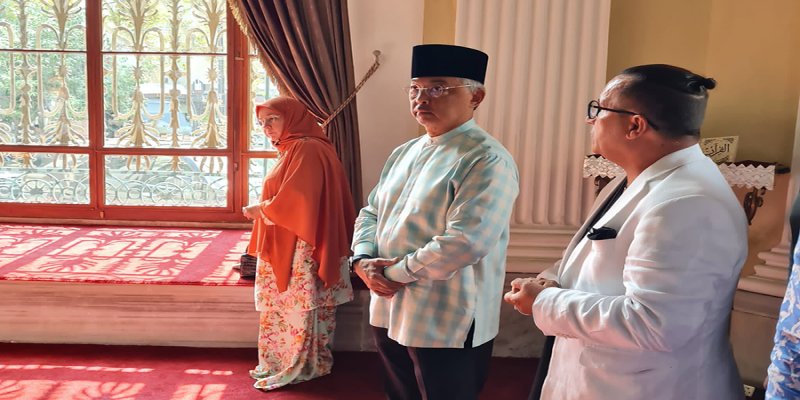 Sultan Abdullah of Pahang, King of Malaysia visits Hagia Sophia